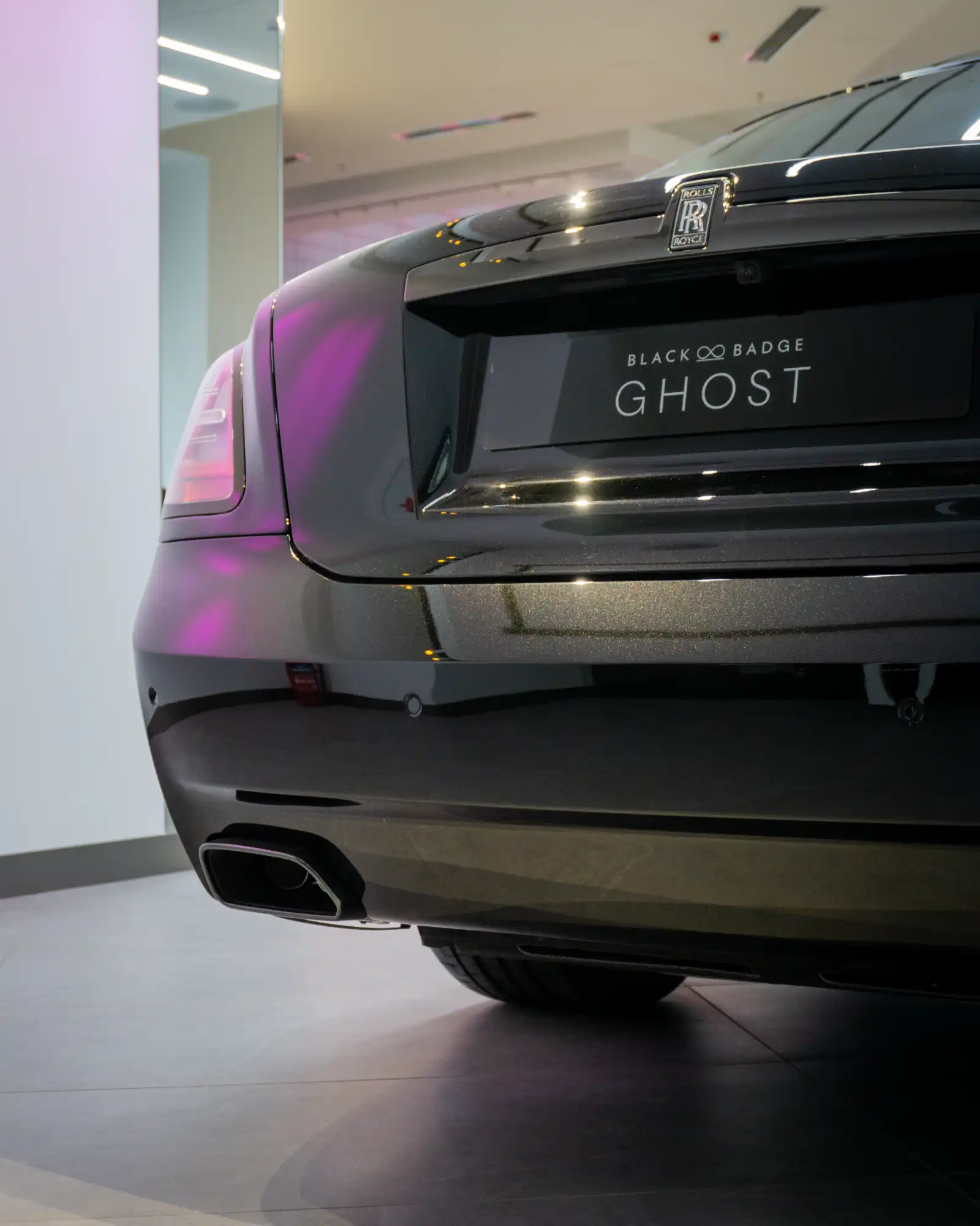 Rolls-Royce Ghost Black Badge Image 8