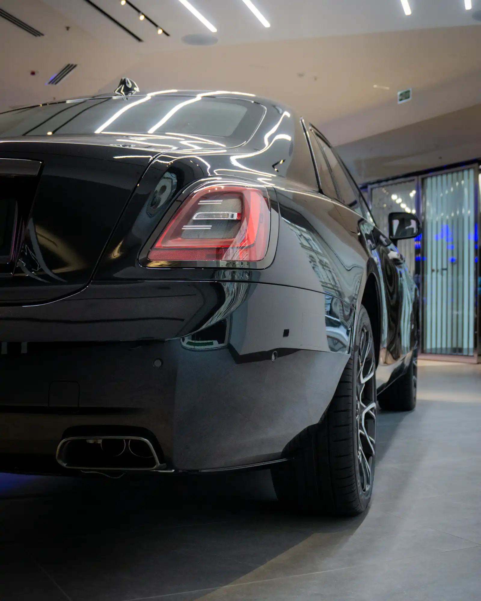 Rolls-Royce Ghost Black Badge Image 9