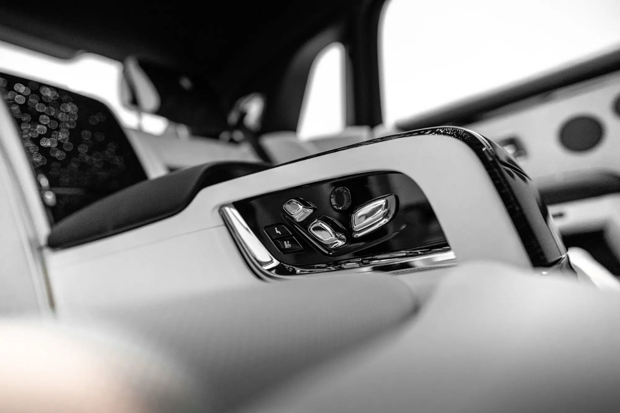 Rolls-Royce Ghost Extended Headlights