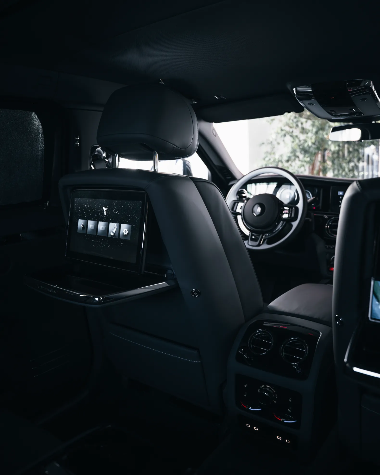 Rolls-Royce Ghost Extended Front