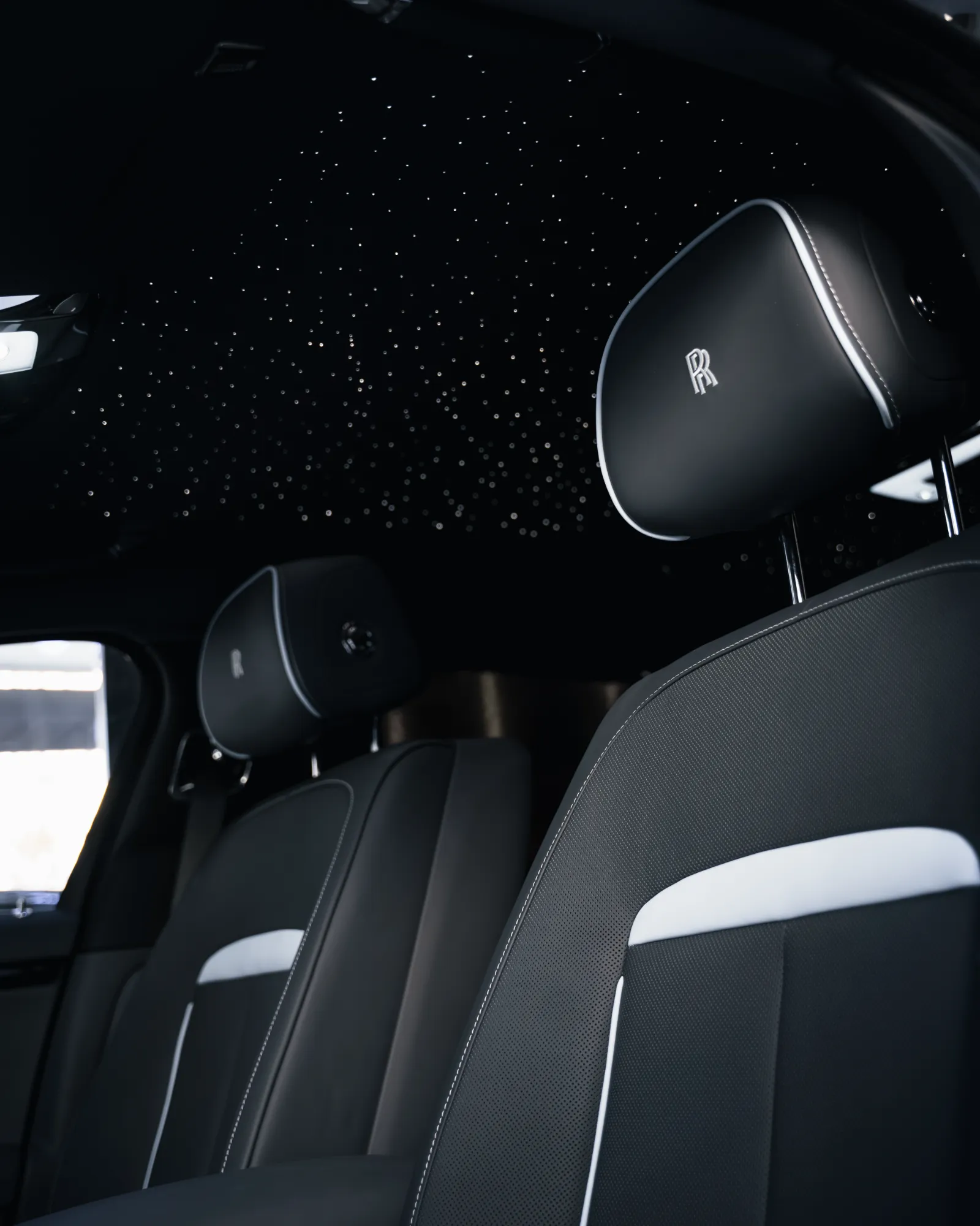 Rolls-Royce Ghost Extended Profile