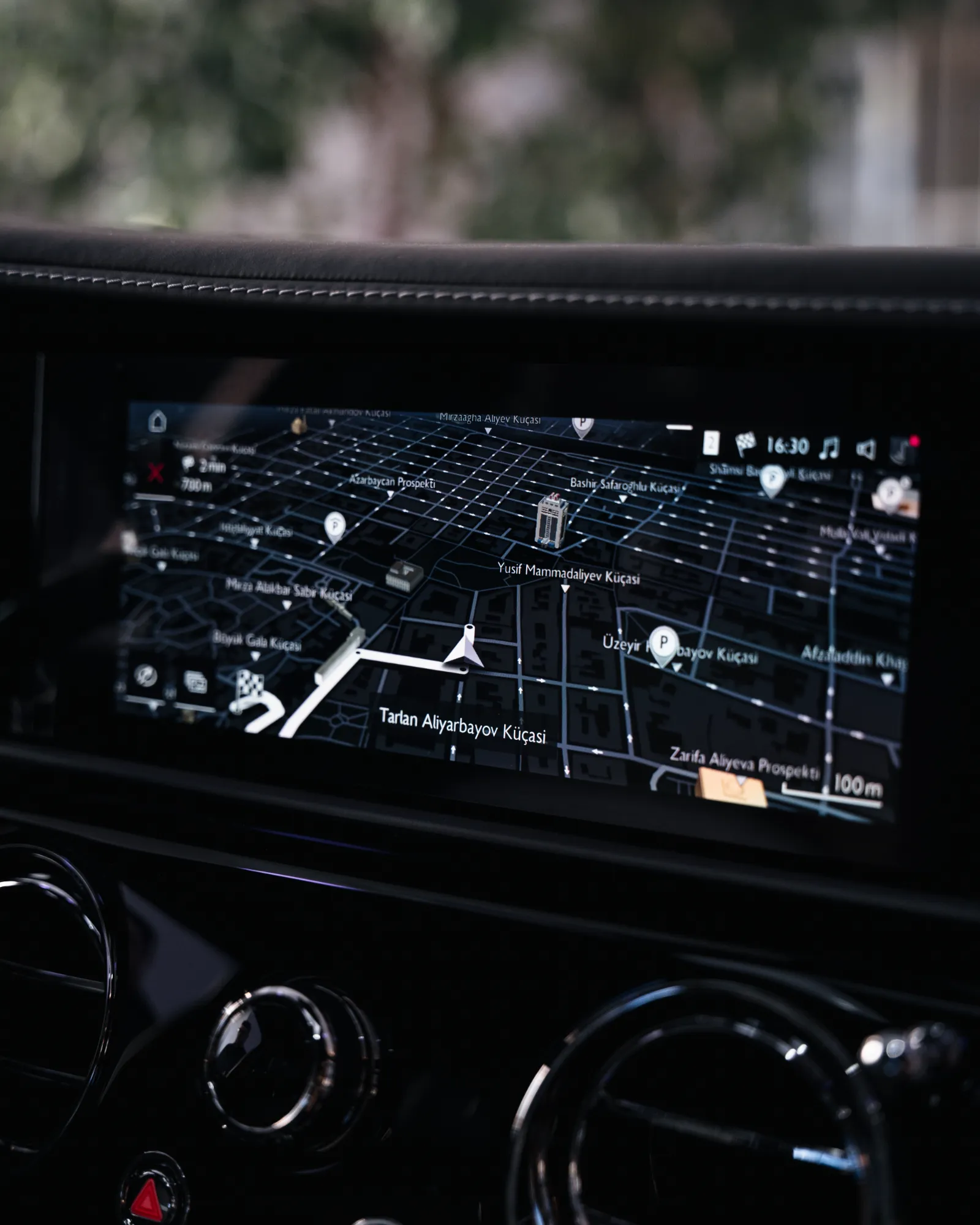 Rolls-Royce Ghost Extended Profile