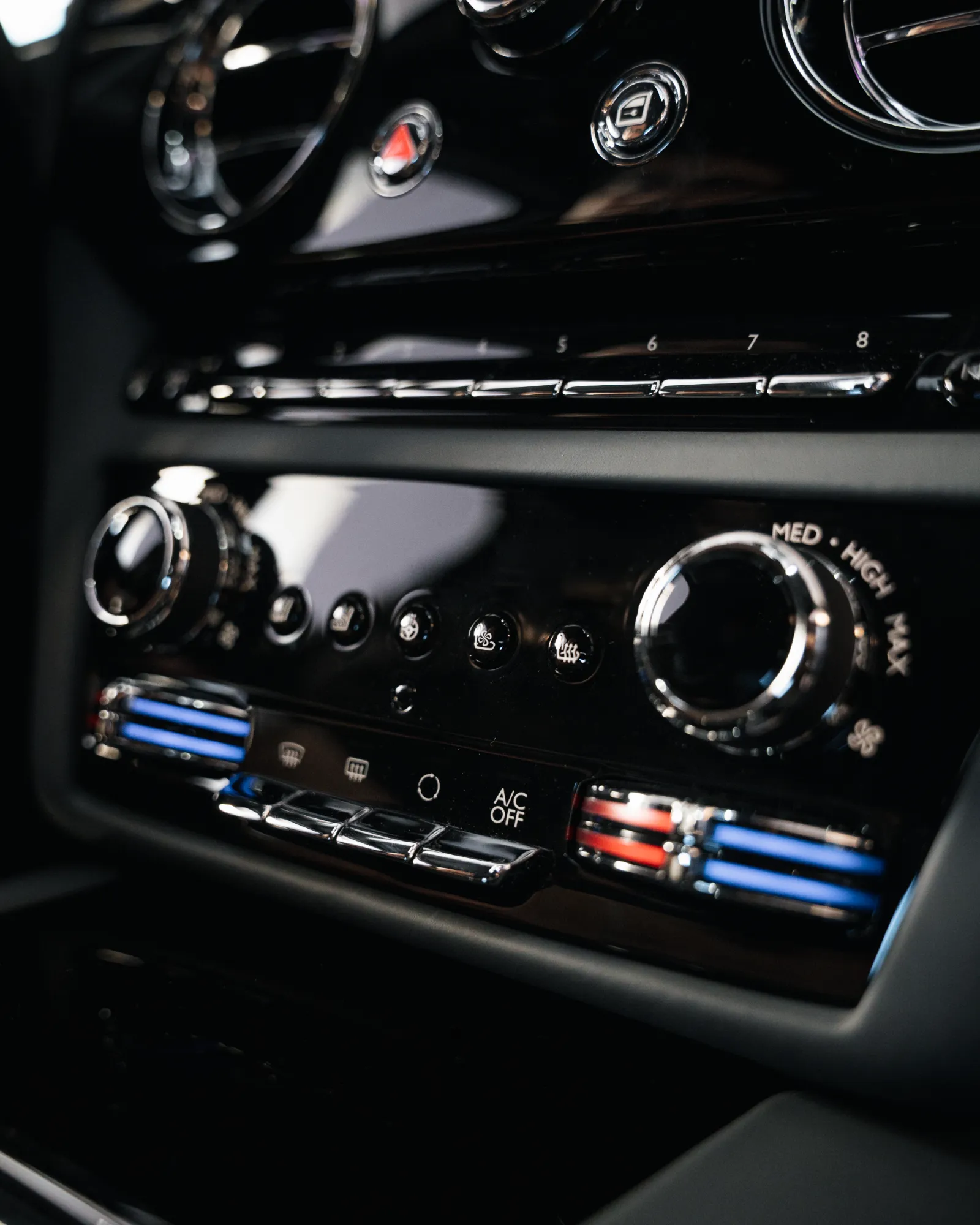 Rolls-Royce Ghost Extended Profile