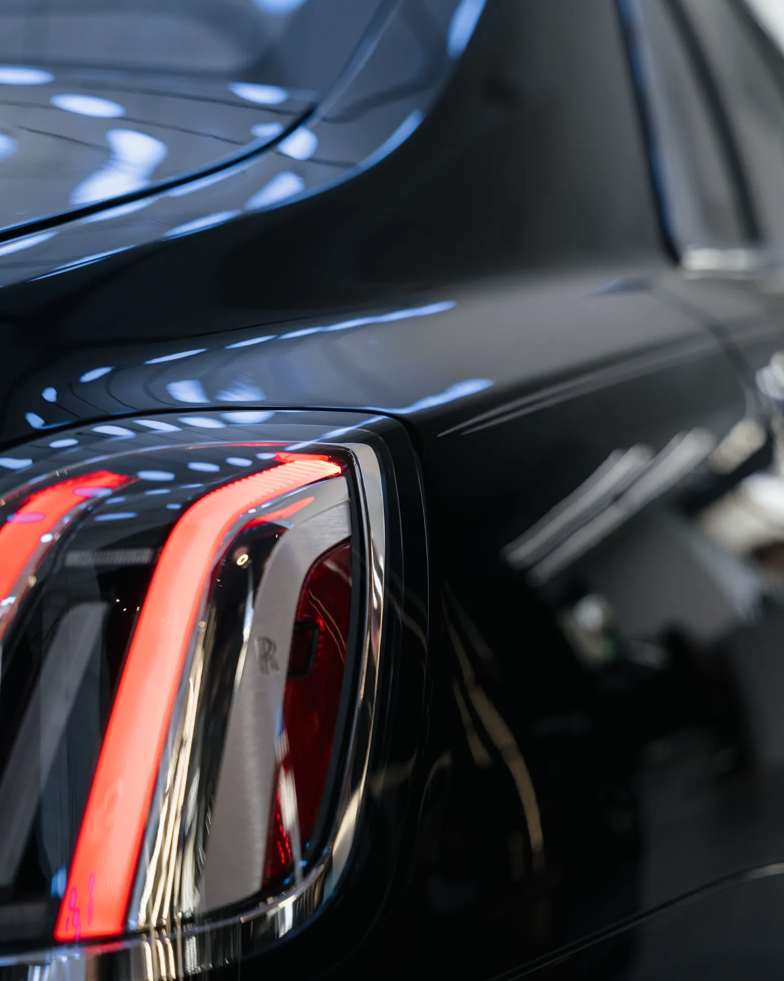 Rolls-Royce Ghost Extended Details