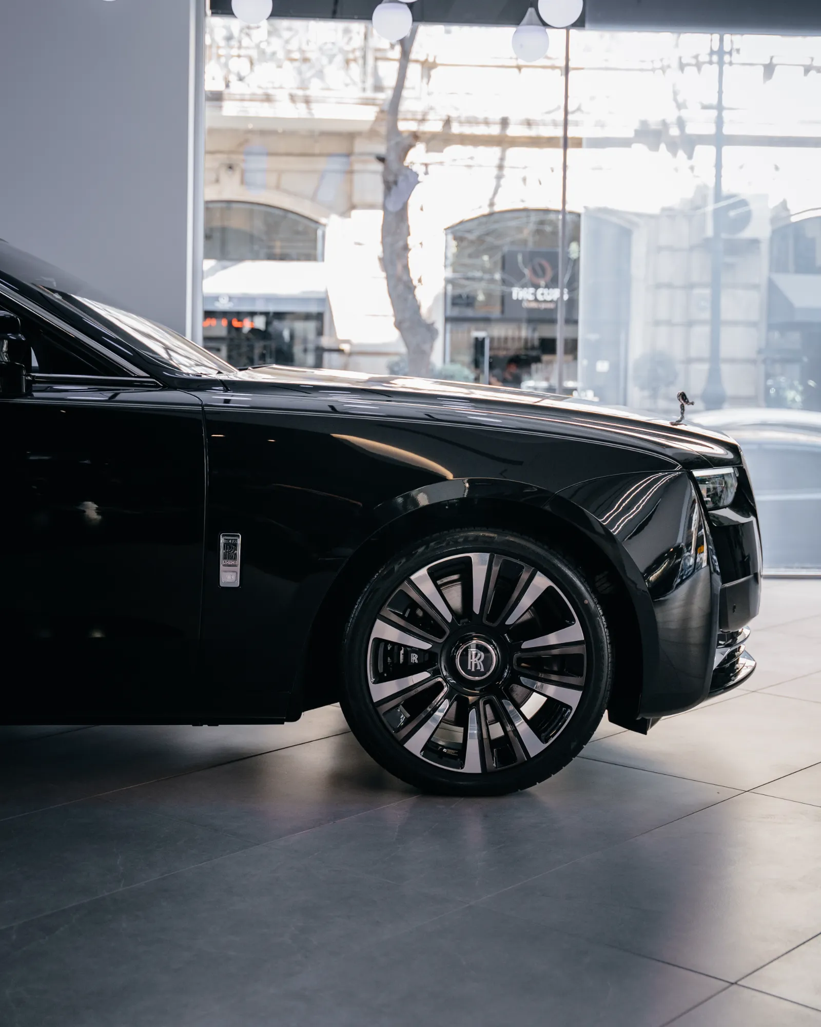 Rolls-Royce Ghost Extended Wheels